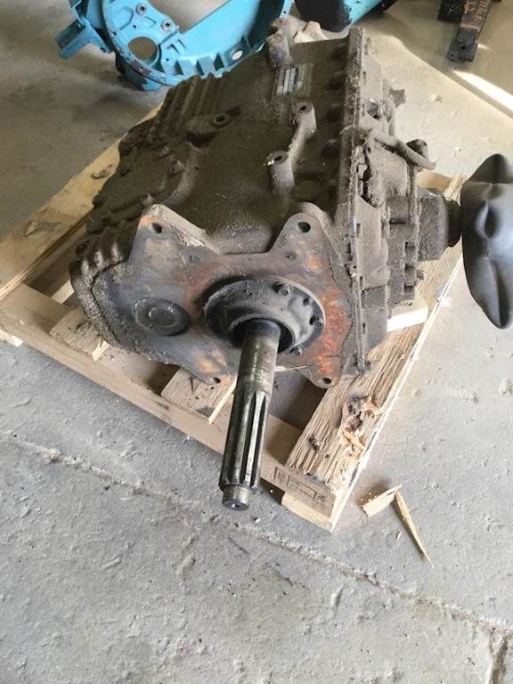 Fuller FS6306X Transmission for a 1997 Ford F800 For Sale Jackson, MN