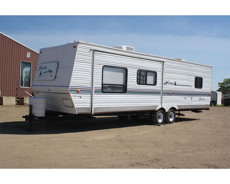 Sierra Trailers 73