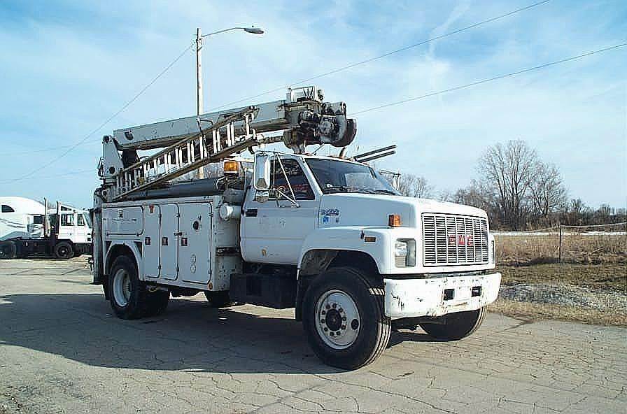 1991 GMC TopKick C7500 Single Axle Digger Derrick Truck - 215HP