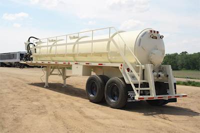 ROUGH VAC Vacuum Tank Trailer
