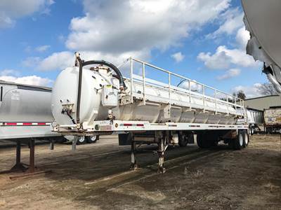 Troxell Vacuum Tank Trailer