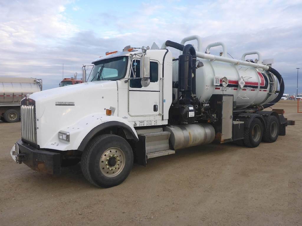 2008 Kenworth T800 Vacuum Truck For Sale, 431,502 Kilometers Edmonton, AB 9945496