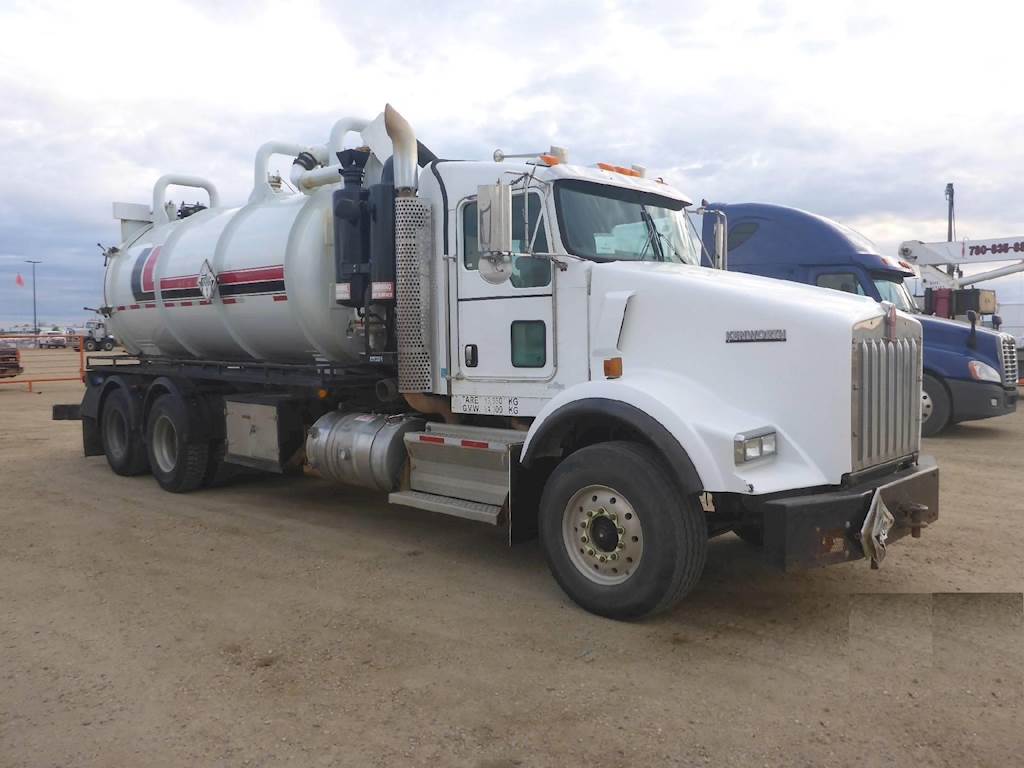 2008 Kenworth T800 Vacuum Truck For Sale, 431,502 Kilometers Edmonton, AB 9945496