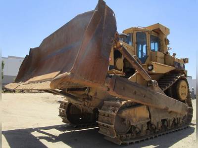 1982 Caterpillar D9L Tier 3 Dozer