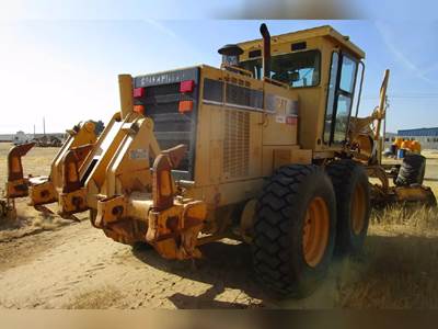 2001 Caterpillar 140H Motor Grader