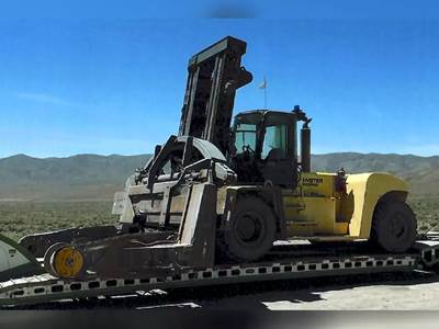 2010 Hyster H550HD Pneumatic Tire Forklift
