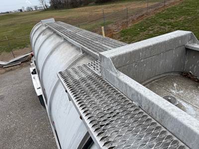 1998 Trailmaster Chemical / Acid Tank Trailer