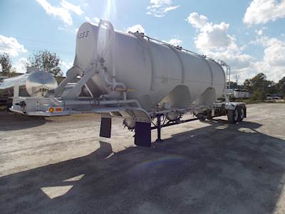1991 Heil 1200 CU FT Dry Bulk / Pneumatic Tank Trailer, cement, lime, fly ash