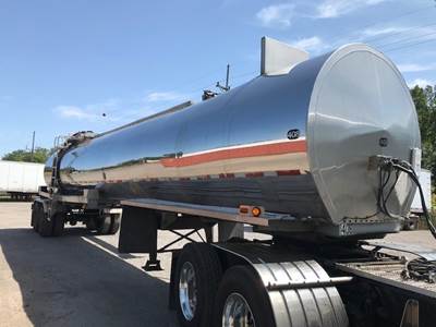 1985 Brenner 6700 Gallon Non Code Tank Trailer