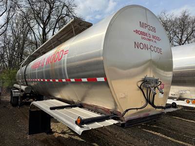 1980 TEC 6700 GALLON - STAINLESS - REAR DISCHARGE Non Code Tank Trailer
