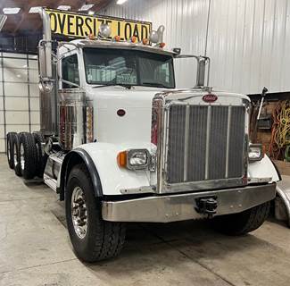 2007 Peterbilt 379 Day Cab Truck