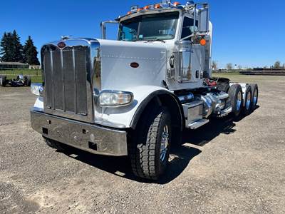 2013 Peterbilt 388 Day Cab Truck