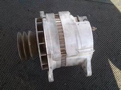 Double V-Belt Alternator, With A Voltage Regulator And 3 Lobe Mountin