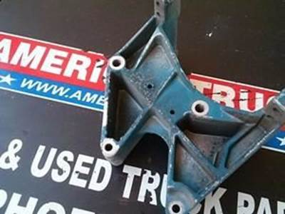 Alternator Bracket For A 466DT Interational Engine