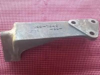 CAT C12 Upper Alternator Bracket