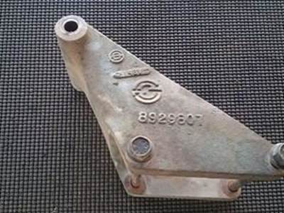 Detroit Diesel Series 60 Engine Bracket