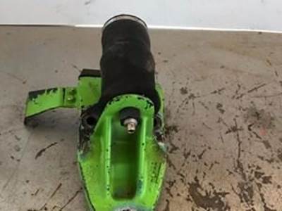 Used Peterbilt 387 Bracket  With Air Bag