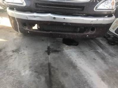 Good Used Front Bumper For A 2005 Freightliner ColumbiA 120