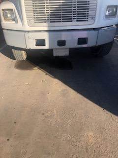 Good Used Steel Front Bumper Assembly For A 2000 Freightliner FL70