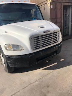 Good Used Steel Front Bumper For A 2006 Freightliner M2 106