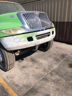 Good Used Steel Front Bumper Assembly For A 2004 InternAtionAl 4300