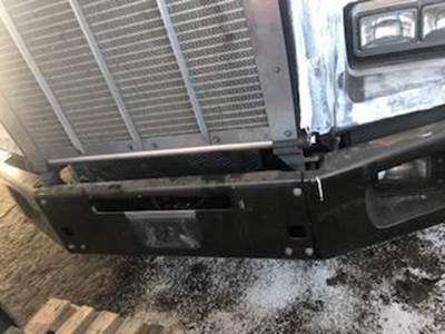 Good Used Front Bumper Assembly For A 2013 Kenworth T800