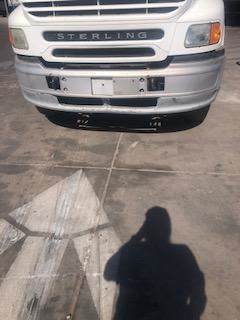 Good Used PlAstic Front Bumper Assembly For A 2005 Sterling A9500