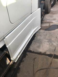 Good Used Driver Side TAnk FAiring For A 2016 Freightliner CAscAdiA 125