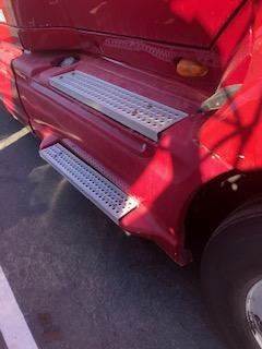 Good Used PAssenger Side FAiring For A 2011 InternAtionAl ProstAr