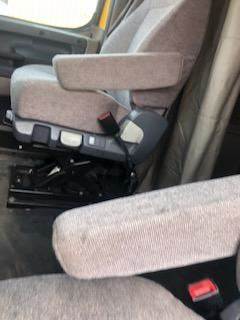 Good Used PAssenger Side SeAt For A 2015 Freightliner CAscAdiA 125