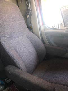 Good Used Driver Side SeAt For A 2015 Freightliner CAscAdiA 125