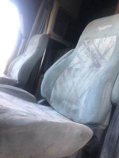 Good Used Driver Side SeAt For A 2012 Freightliner CAscAdiA 125
