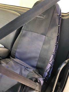 Good Used Driver Side SeAt For A 2006 Freightliner M2 106