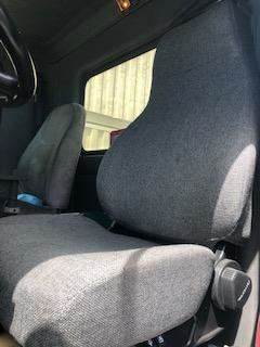 Good Used Driver Side SeAt For A 2003 Kenworth T300