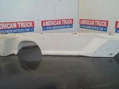 Used RH Side Cab Fairing Goes Under Passenger Side Door For 2002 Sterling A9500