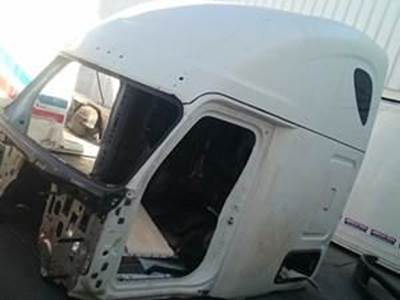 Used Cab Shell For 2016 Freightliner Cascadia Sleeper Has Damage On Rear Of