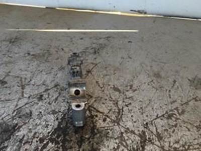 Used Camshaft  Spacer For Detroit DD13