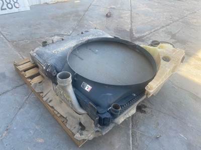 2013 FL CAscAdiA 125 Cooling PAck. WAs MAted To A Cummins ISX15