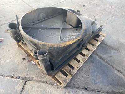 Complete Cooling PAck Out Of A 2008 Peterbilt 320 Refuse Truck thAt wAs mAted To