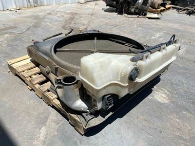 Volvo VNL64T Charge Air Cooler (ATAAC)