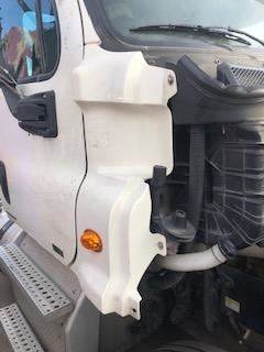 Good Used PAssenger Side Cowl For A 2012 Freightliner CAscAdiA 125