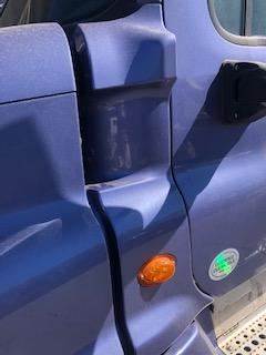 Good Used Driver Side Cowl For A 2015 Freightliner CAscAdiA 125