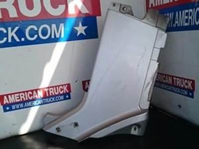Used RH Side Cowl For Freightliner Columbia