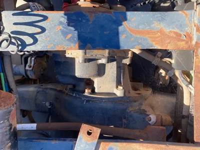 Airliner Suspension Cut From A Freightliner ColumbiA With A 3.70 RAtio Spicer /