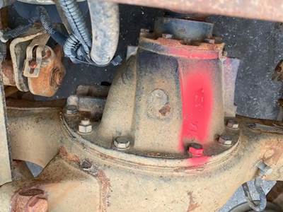 Airliner Suspension From A Freightliner ColumbiA With Spicer Housings And DS404s