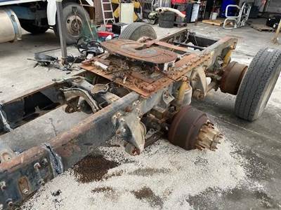 Airliner Suspension Out Of A Freightliner ColumbiA. HAs Meritor RD/RR20-145