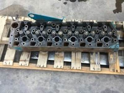 Used International DT466E Cylinder Head