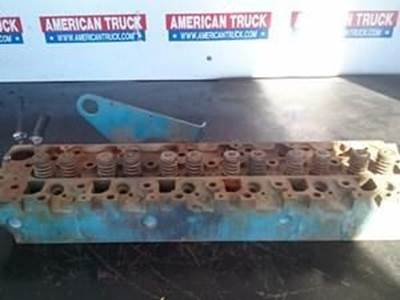 Used 1996 International DT466B Cylinder Head
