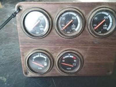 Used 5 Gauge Dash Panel For Freightliner FLD Or Classic E015