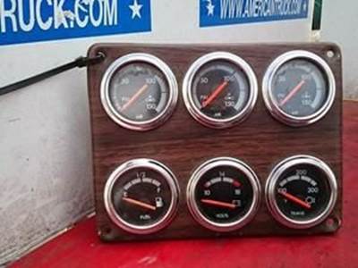 Used Dash 6 Gauge Panel For Freightliner FLD Or Classic 3166